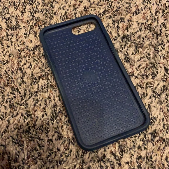Otterbox IPhone 7 - Picture 2 of 2